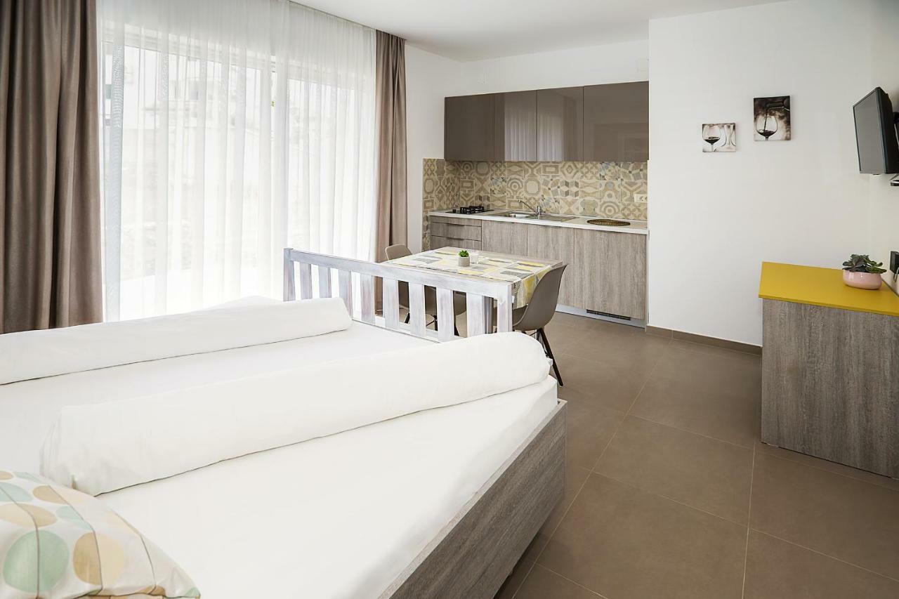 Apartments Capic Marin Baška Exterior foto